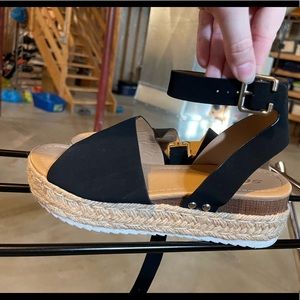 Women’s Soda platform sandals